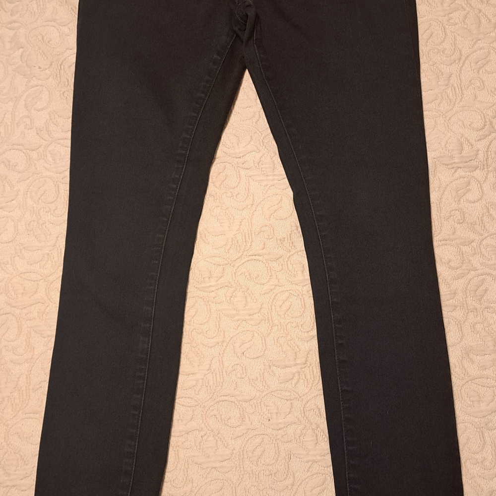 Burberry Women's Dark Black Low Rise Skinny Jeans